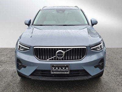 2023 Volvo XC40 Plus Bright Theme