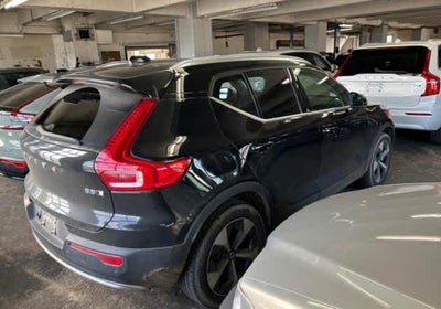 2023 Volvo XC40 Plus Bright Theme