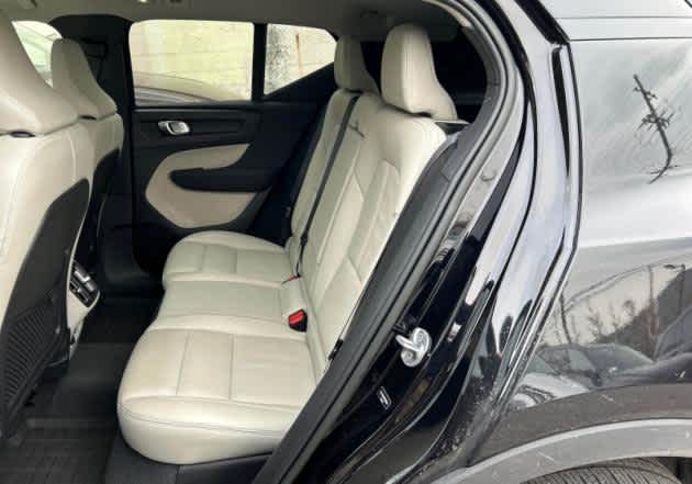 2023 Volvo XC40 Plus Dark Theme