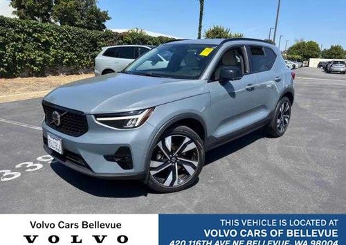 2023 Volvo XC40 Plus Dark Theme
