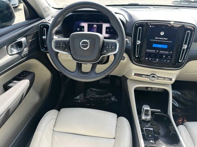 2023 Volvo XC40 Plus Dark Theme
