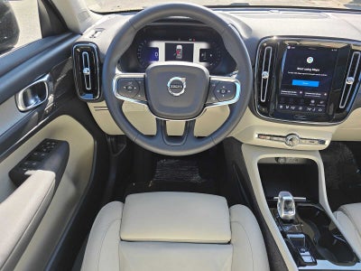 2023 Volvo XC40 Plus Dark Theme