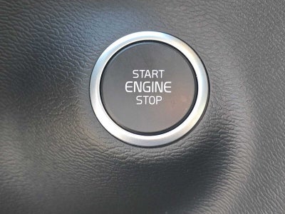 2023 Volvo XC40 Plus Dark Theme