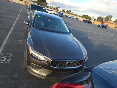 2025 Volvo V60 Cross Country Plus