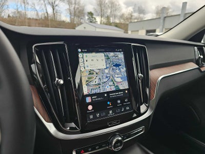 2025 Volvo V60 Cross Country Plus