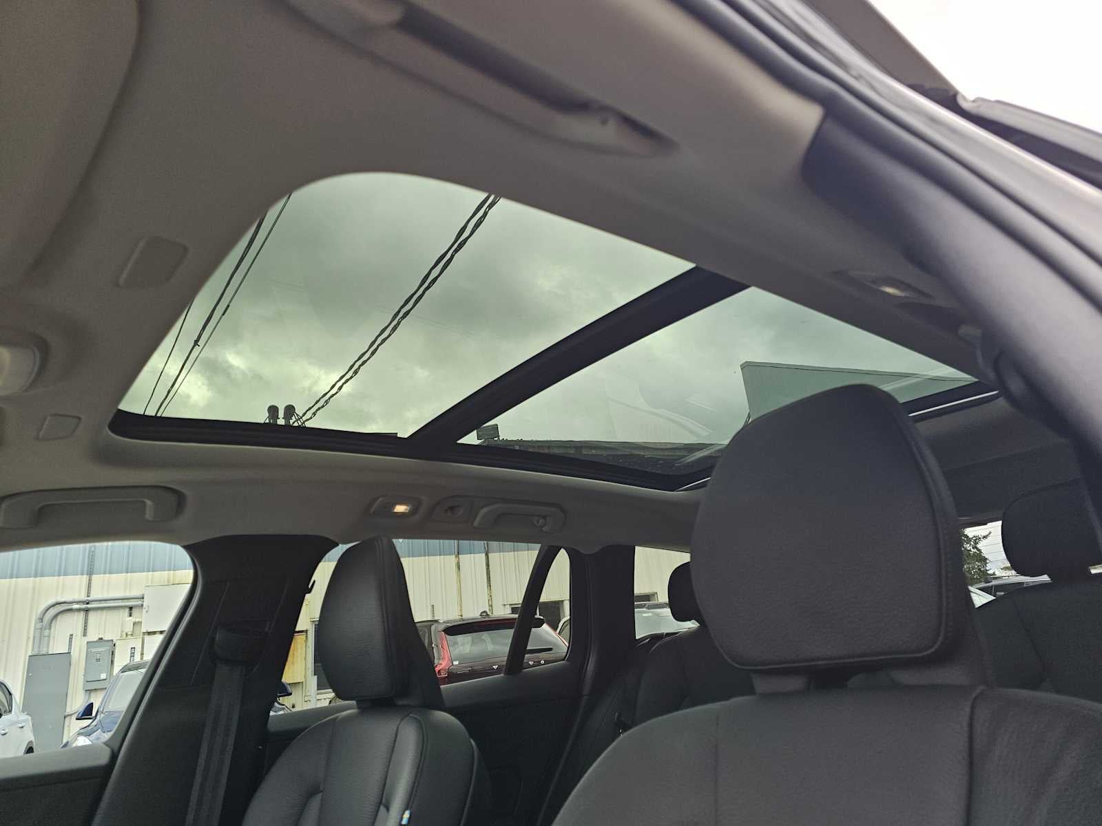 2025 Volvo V60 Cross Country Plus