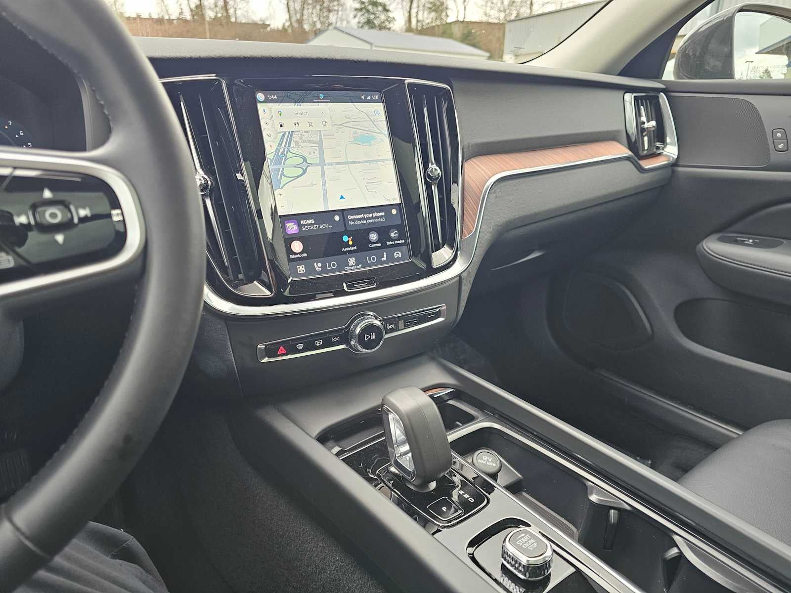 2025 Volvo V60 Cross Country Plus