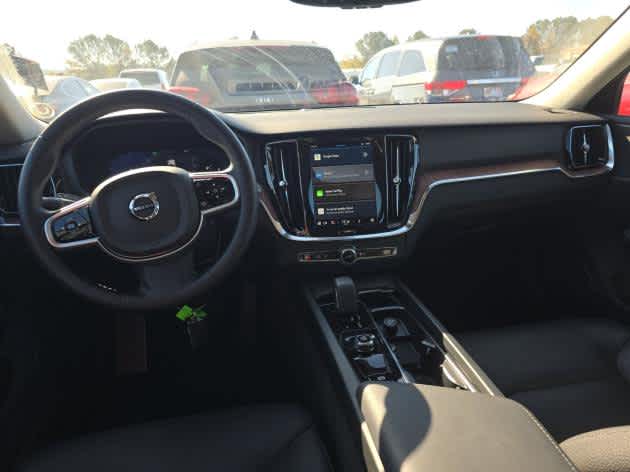 2025 Volvo V60 Cross Country Plus