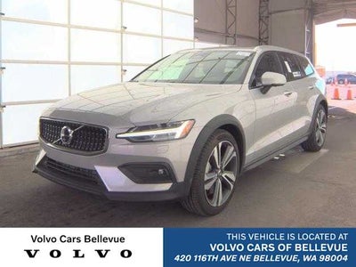 2025 Volvo V60 Cross Country Plus