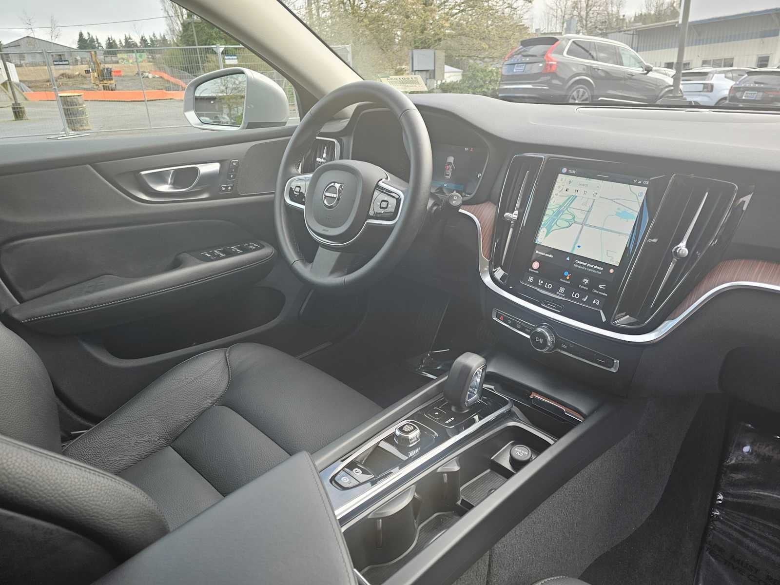 2025 Volvo V60 Cross Country Plus