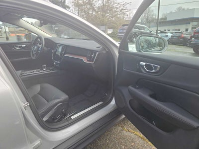 2025 Volvo V60 Cross Country Plus