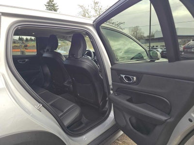 2025 Volvo V60 Cross Country Plus