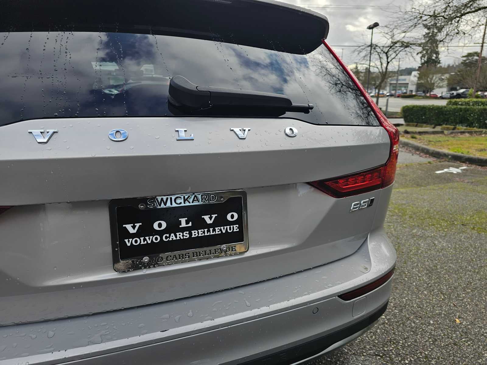 2025 Volvo V60 Cross Country Plus