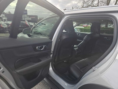 2025 Volvo V60 Cross Country Plus