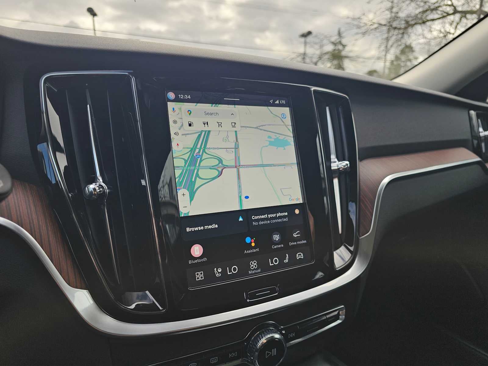 2025 Volvo V60 Cross Country Plus