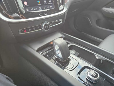 2025 Volvo V60 Cross Country Plus