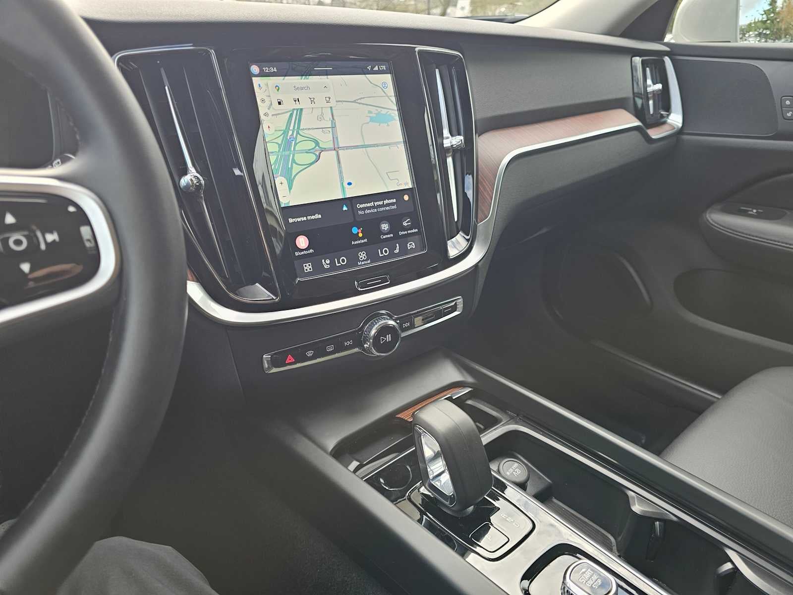 2025 Volvo V60 Cross Country Plus