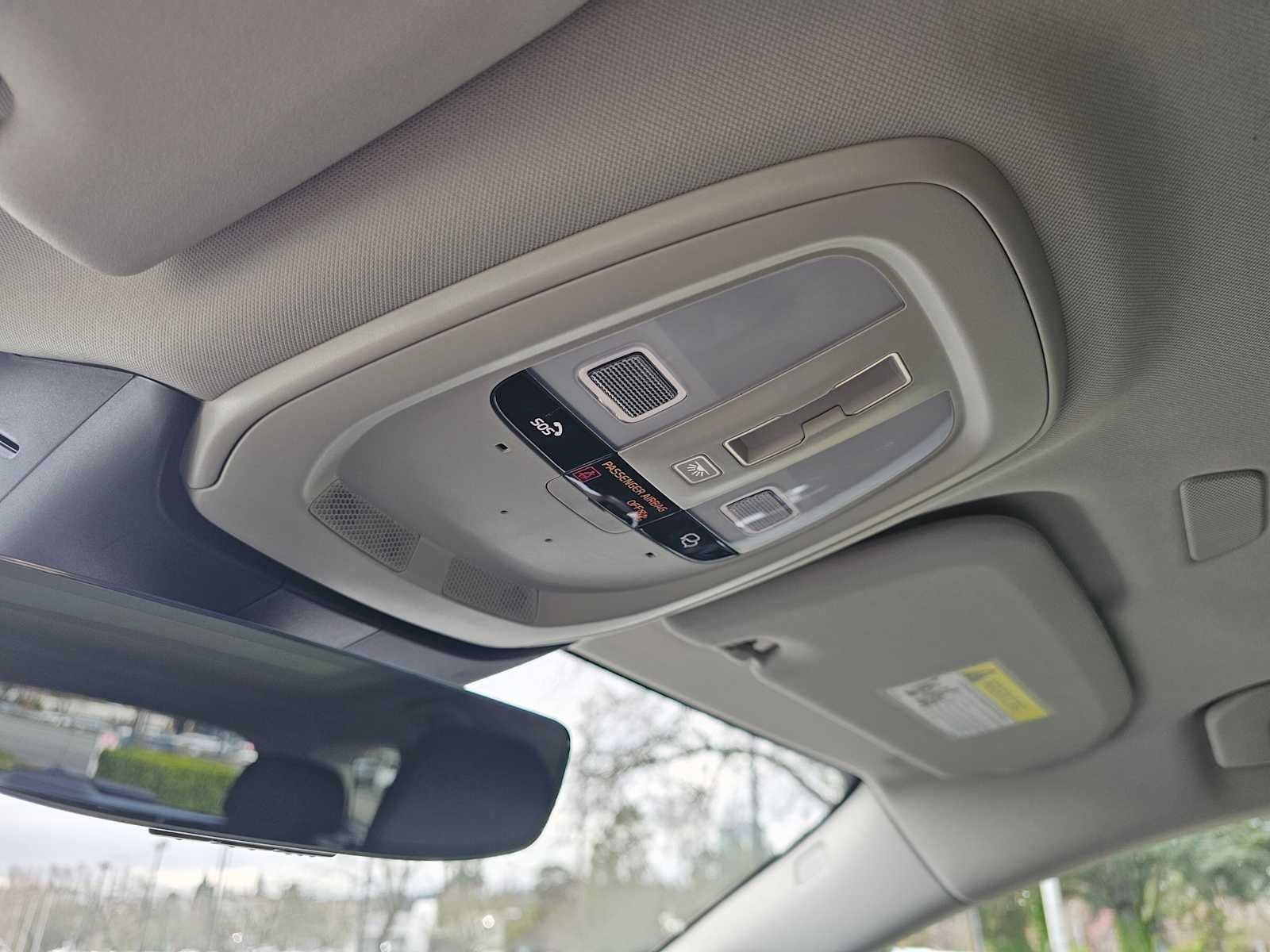 2025 Volvo V60 Cross Country Plus