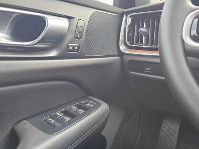2025 Volvo V60 Cross Country Plus