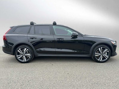 2026 Volvo V60 Cross Country Plus