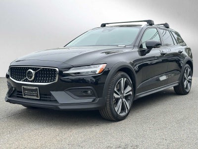 2026 Volvo V60 Cross Country Plus