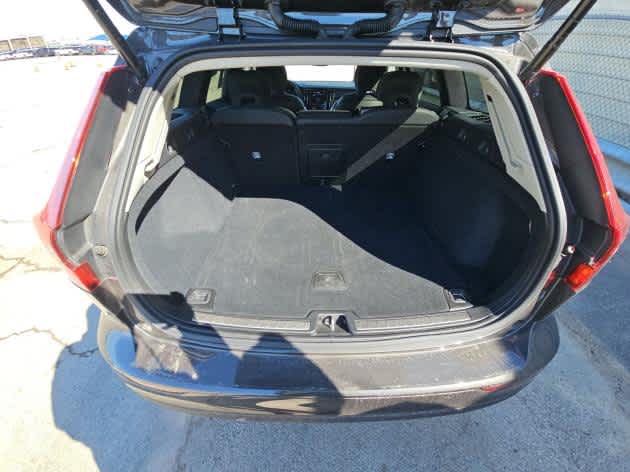 2025 Volvo V60 Cross Country Plus