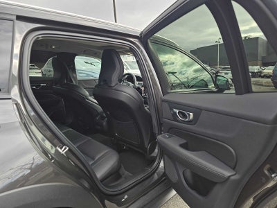 2025 Volvo V60 Cross Country Plus
