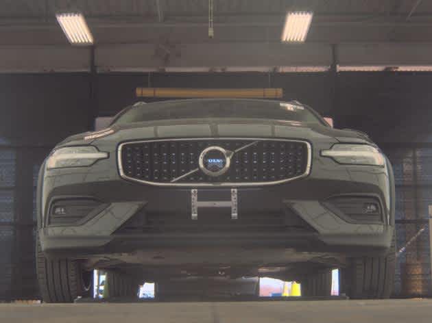 2025 Volvo V60 Cross Country Plus