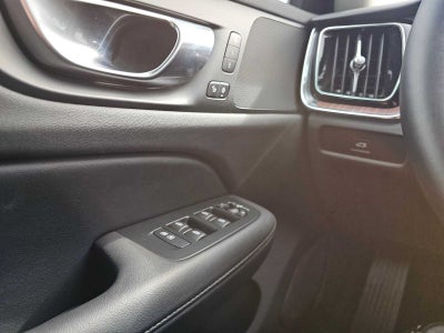 2025 Volvo V60 Cross Country Plus