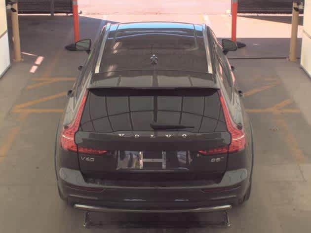 2025 Volvo V60 Cross Country Plus