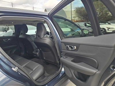 2025 Volvo V60 Cross Country Plus