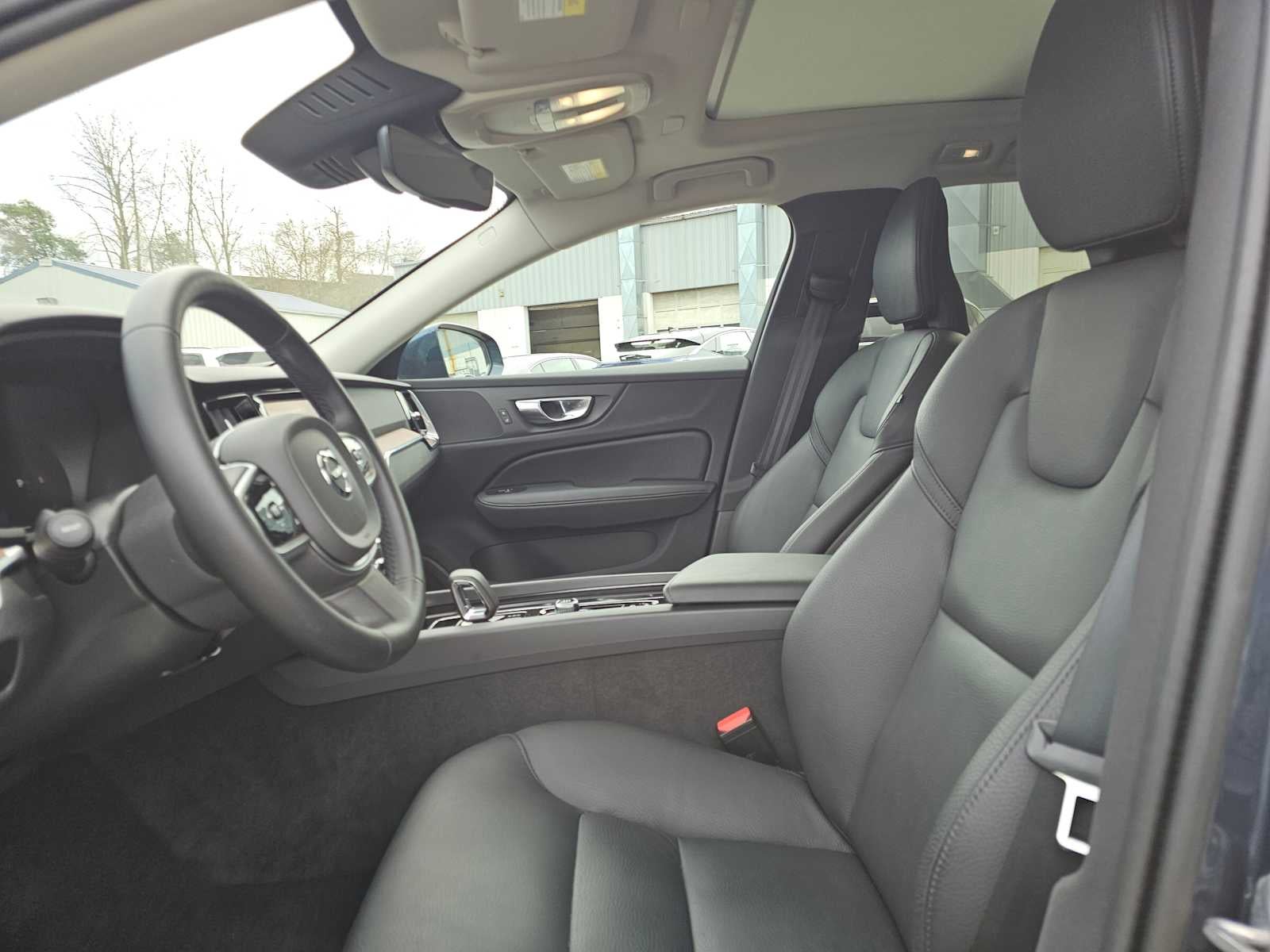 2025 Volvo V60 Cross Country Plus