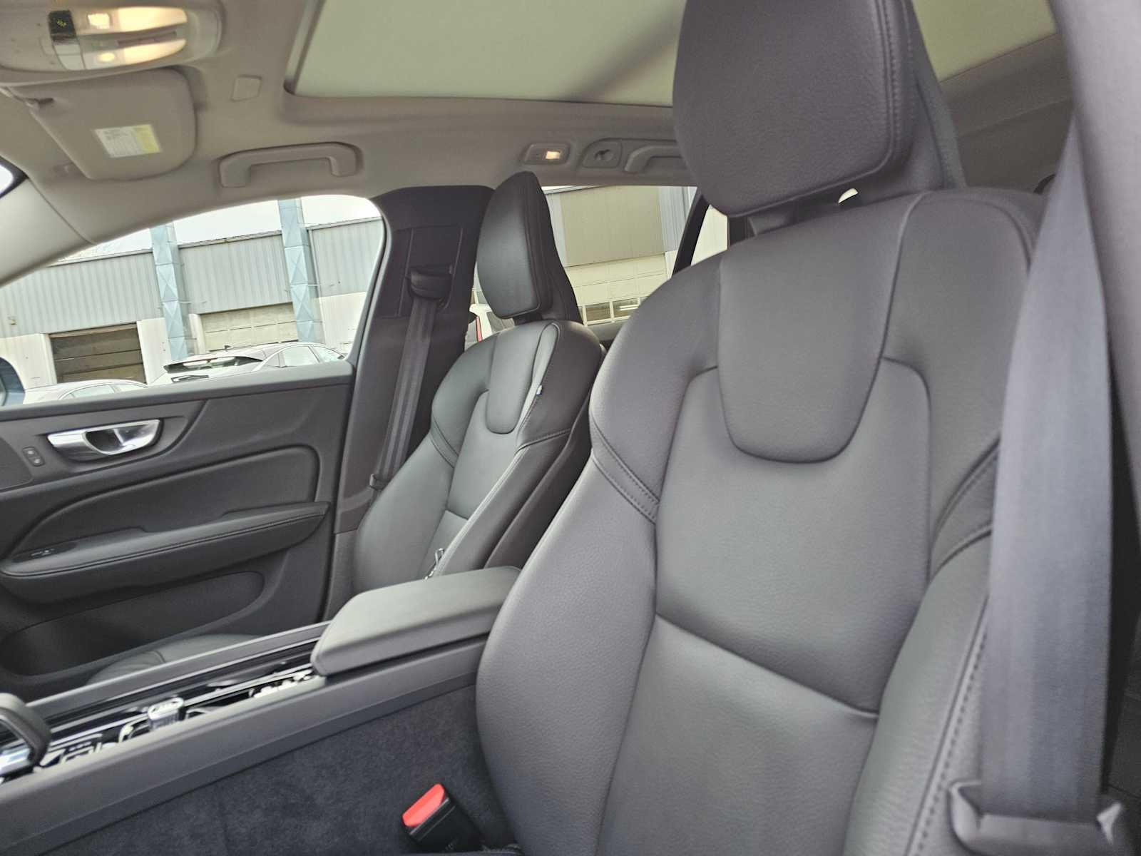 2025 Volvo V60 Cross Country Plus