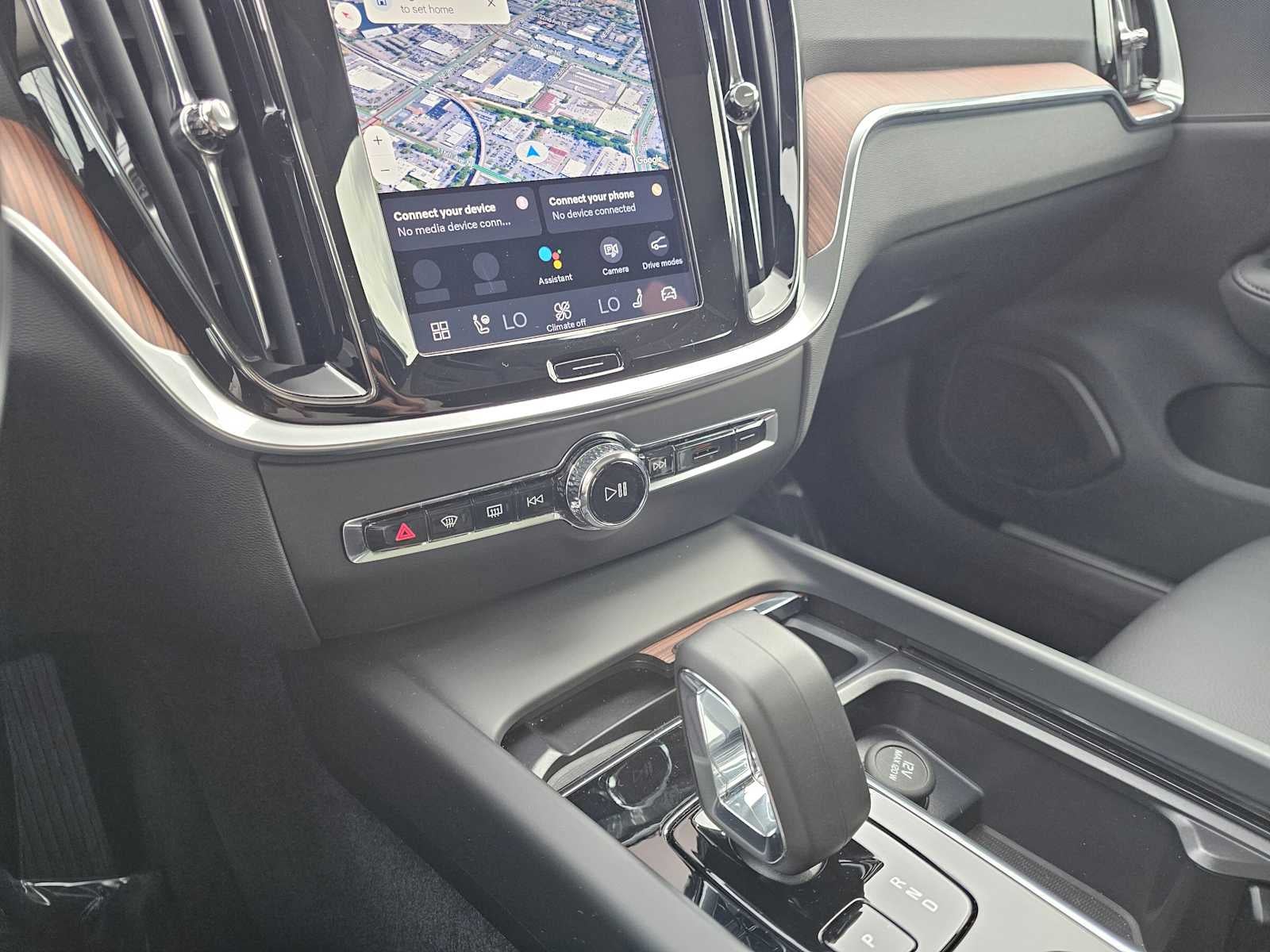 2025 Volvo V60 Cross Country Plus