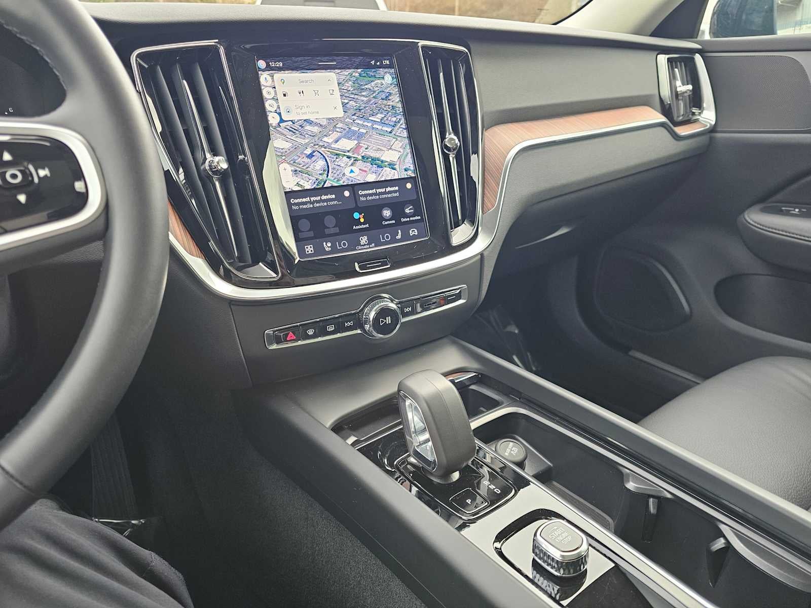 2025 Volvo V60 Cross Country Plus