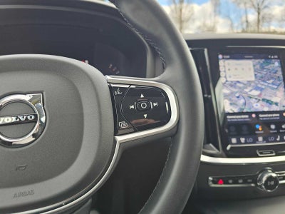 2025 Volvo V60 Cross Country Plus