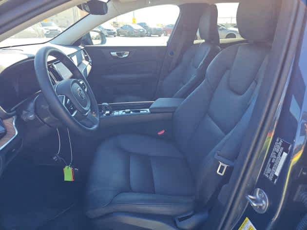 2025 Volvo V60 Cross Country Plus