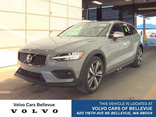 2025 Volvo V60 Cross Country Plus