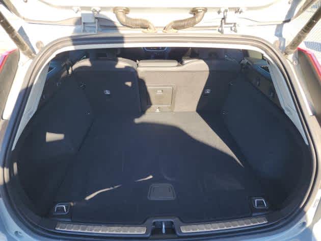 2025 Volvo V60 Cross Country Plus