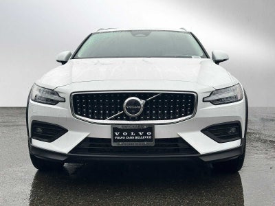 2025 Volvo V60 Cross Country Plus