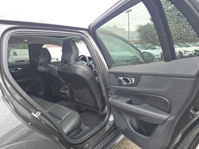 2025 Volvo V60 Cross Country Plus