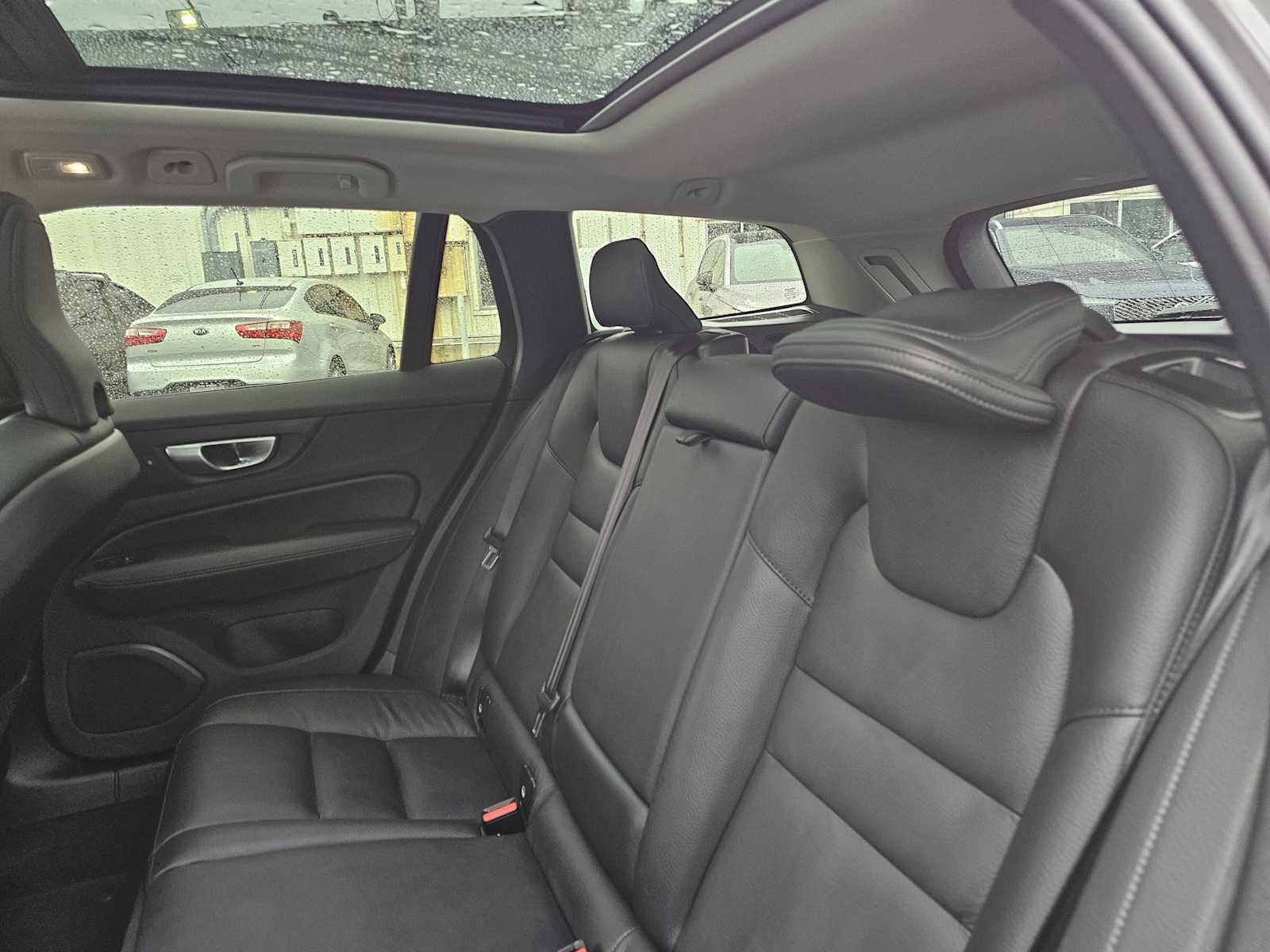 2025 Volvo V60 Cross Country Plus