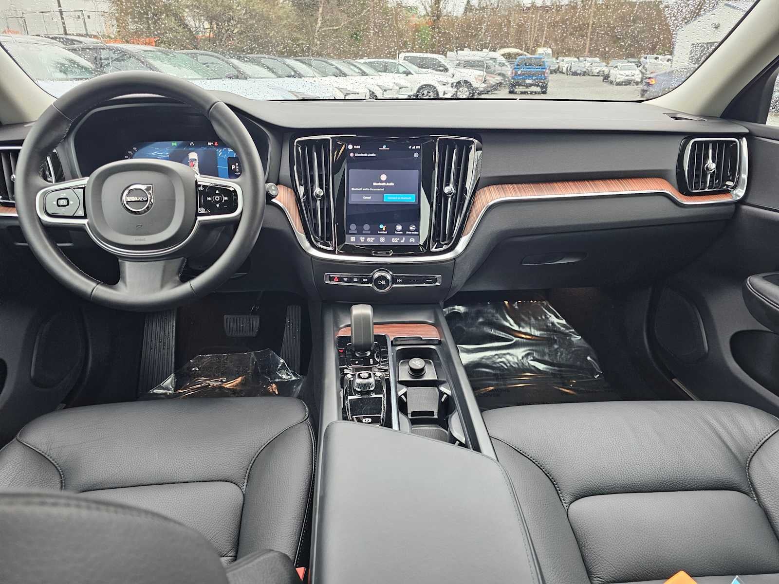 2025 Volvo V60 Cross Country Plus