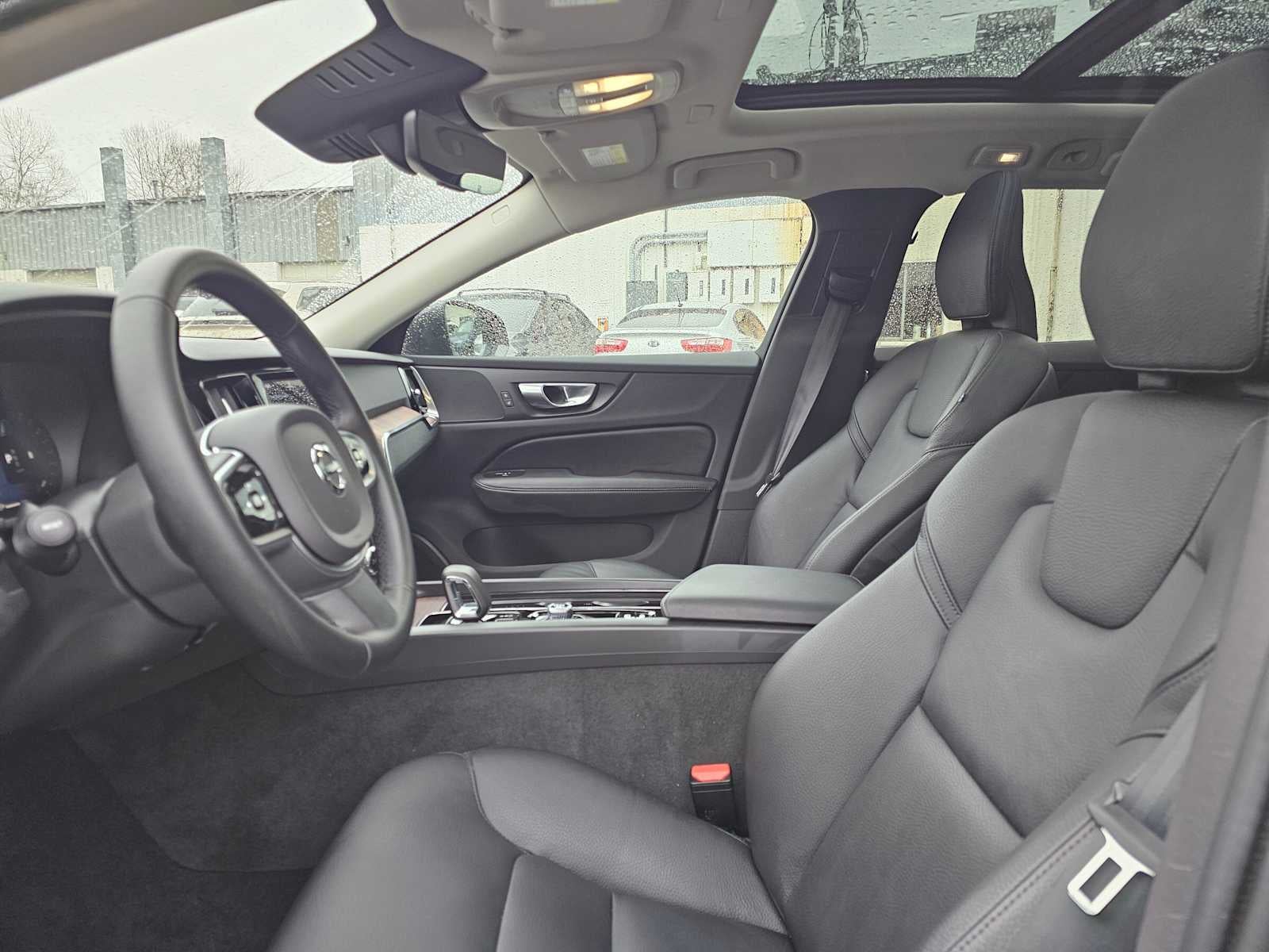 2025 Volvo V60 Cross Country Plus