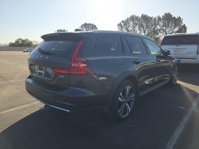 2025 Volvo V60 Cross Country Plus