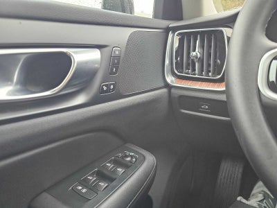 2025 Volvo V60 Cross Country Plus