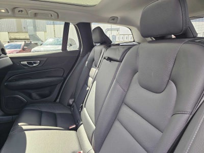 2025 Volvo V60 Cross Country Plus