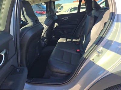 2025 Volvo V60 Cross Country Plus