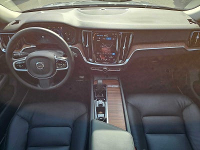 2025 Volvo V60 Cross Country Plus