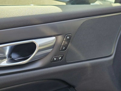 2025 Volvo V60 Cross Country Plus